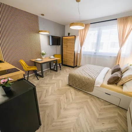 Apartmán Apartia Center *